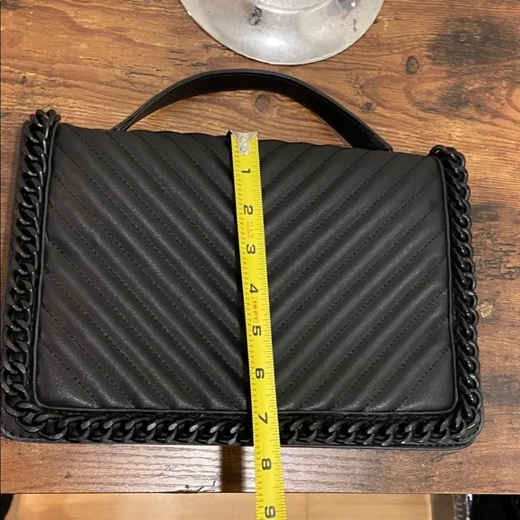 Aldo Elegant Black Quilted Crossbody Bag - Picture 13 of 14